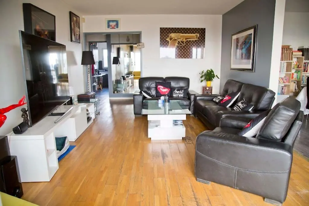 Perfect Modern High Floor With View Apartment Paris