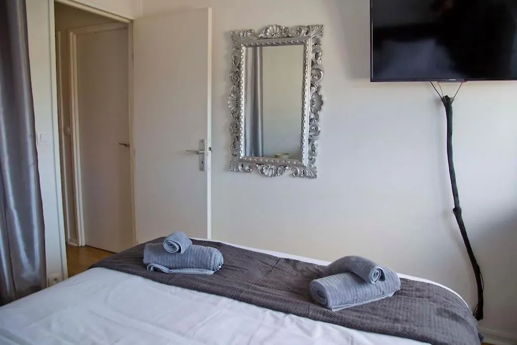 Perfect Modern High Floor With View * Paris